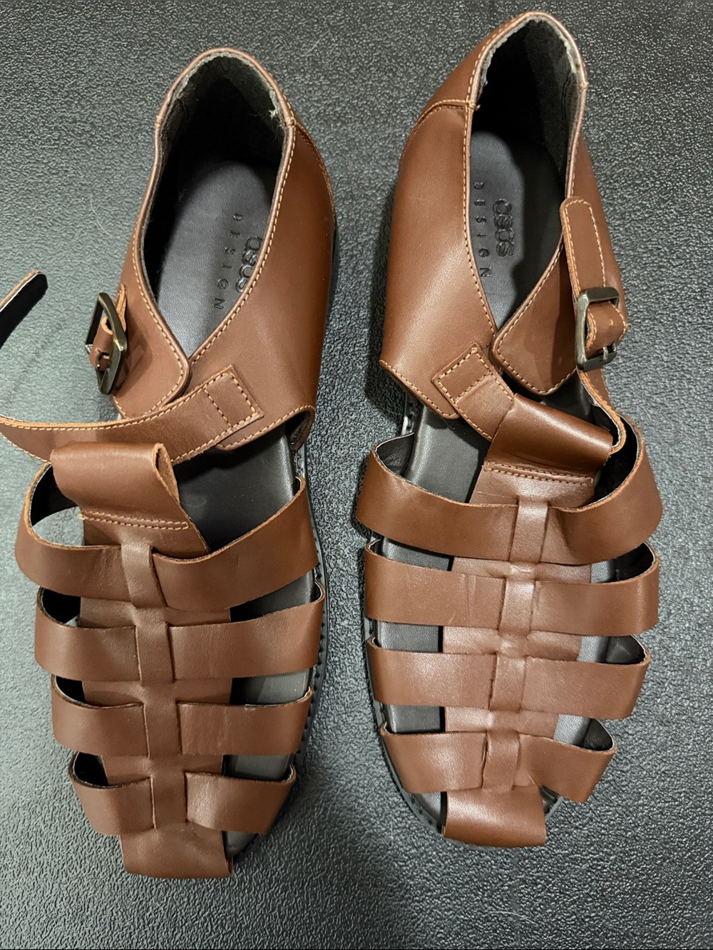 Men's Brown Leather Fisherman Sandals - Classic Strapped Design